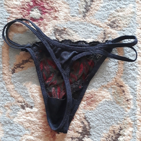 Gang F thong - Picture 4 of 6